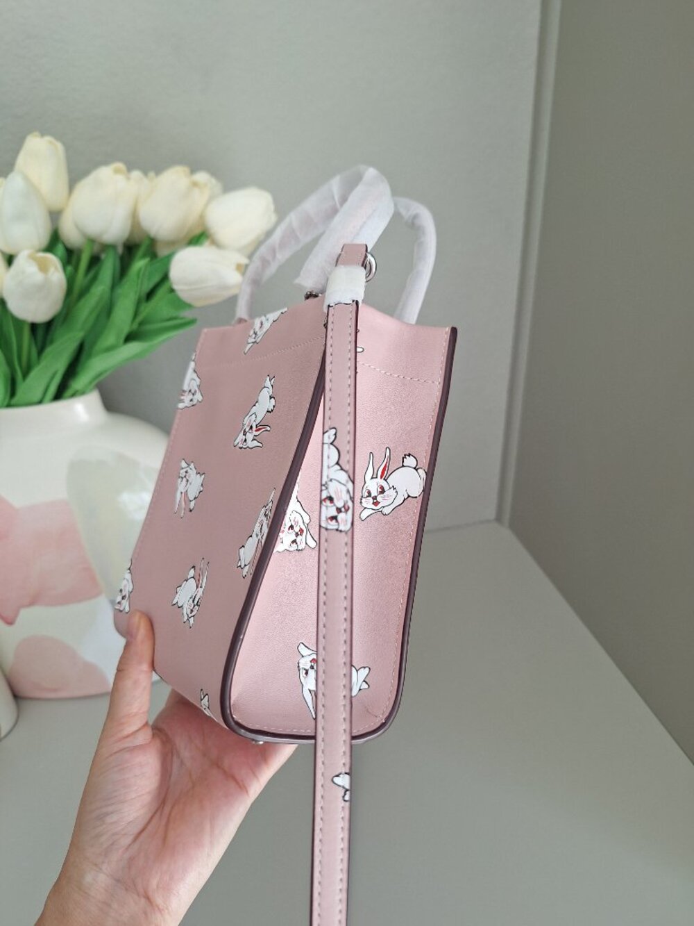New Coach White Rabbit x Cashin Mini Tote handbag in a pastel pink color - Picture 7 of 10